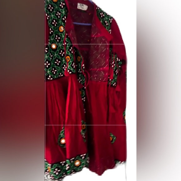 Embroidered Afghan Kachchh Kala Kochi Red and Green Mirror Top dress Kadiya - Picture 4 of 8